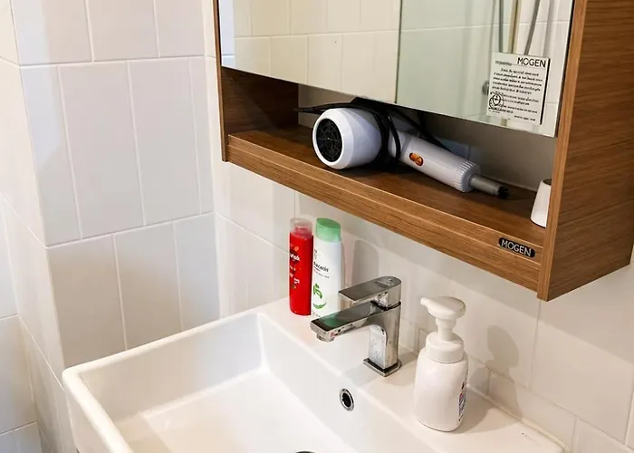 The Nest With Pool & Gym Access 曼谷